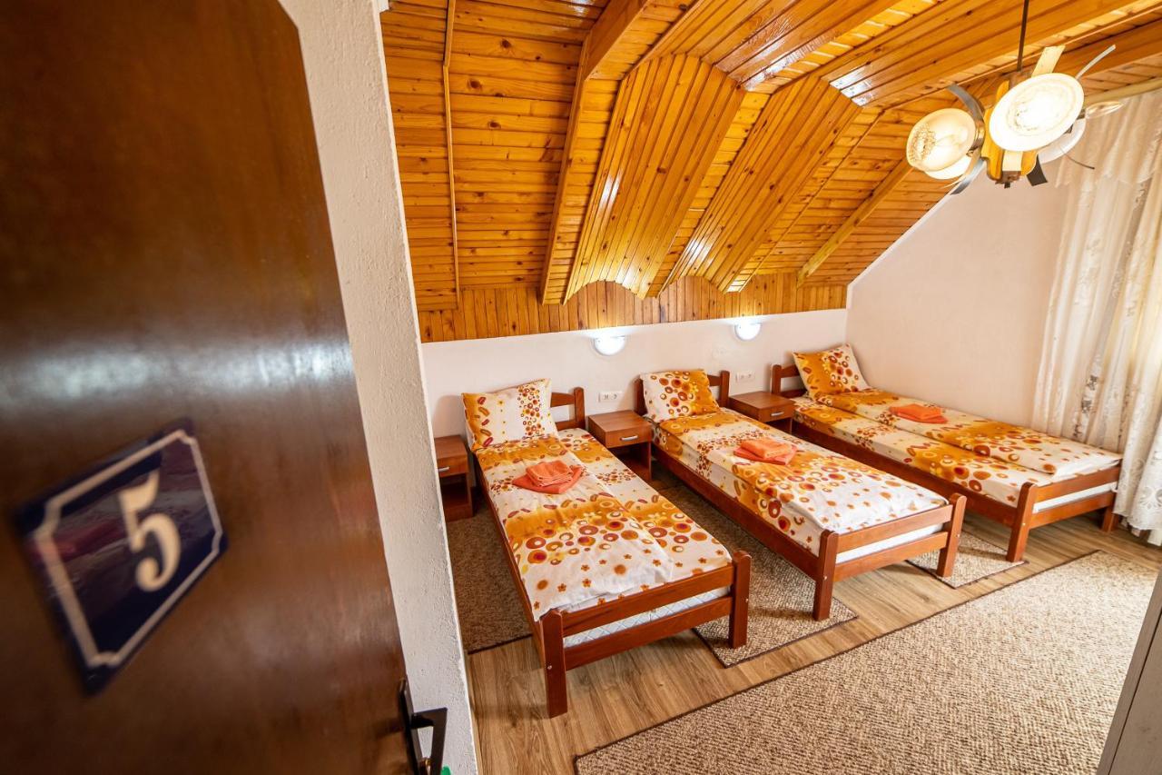 Snam Rooms&Apartment Zabljak  Bagian luar foto